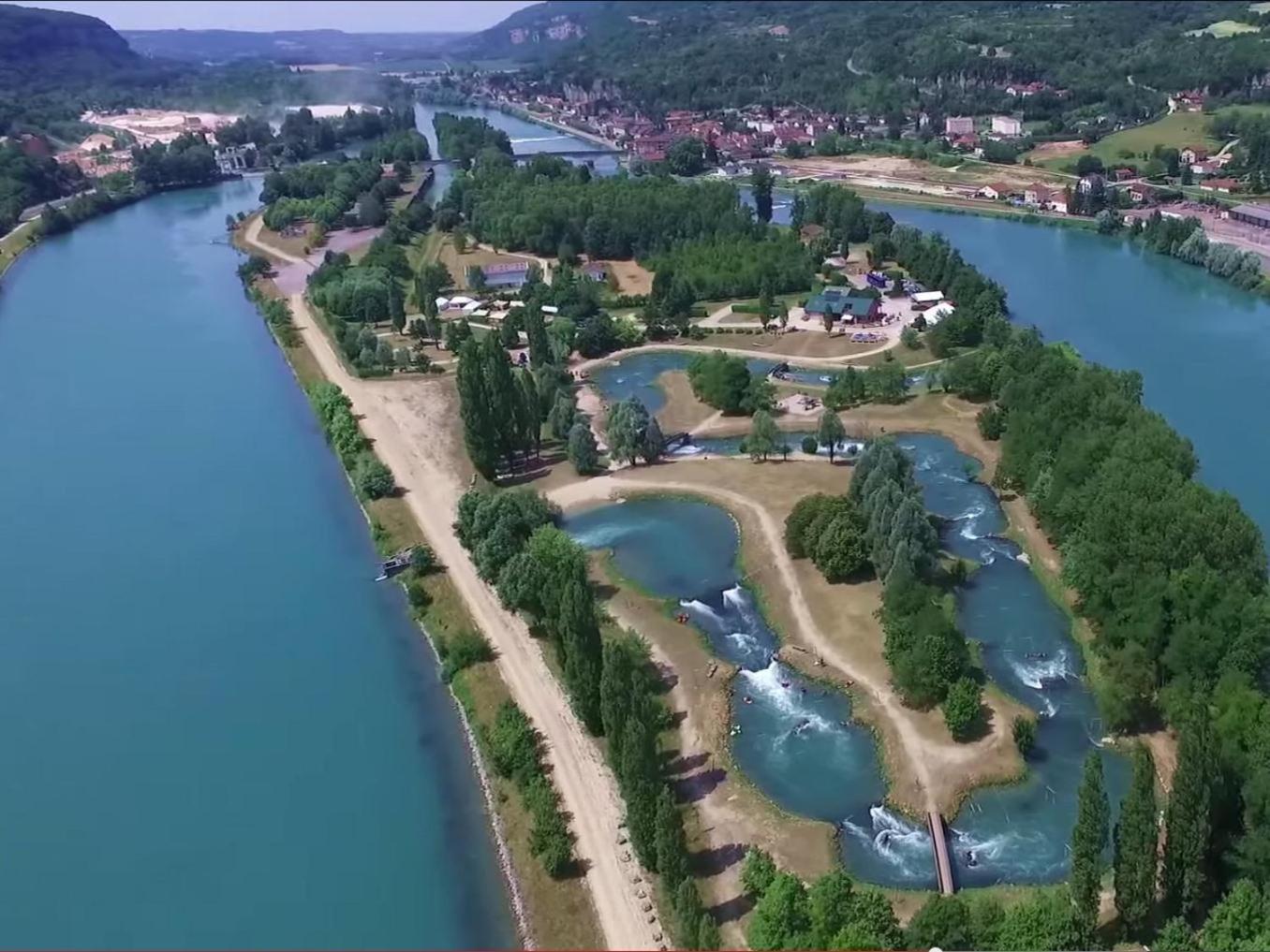Villa A Deux Pas Du Rhone Sault-Brenaz Esterno foto