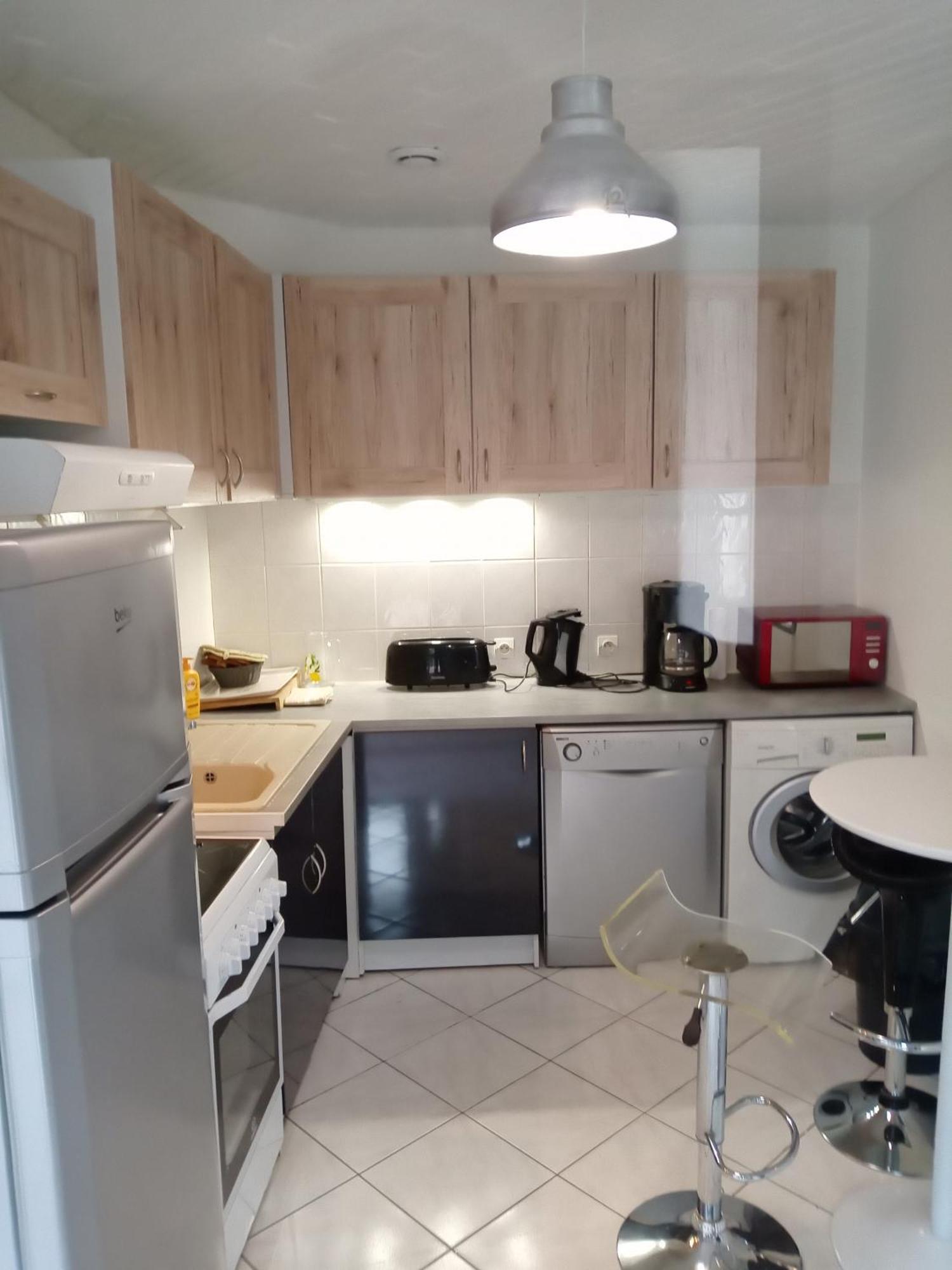 Villa A Deux Pas Du Rhone Sault-Brenaz Esterno foto